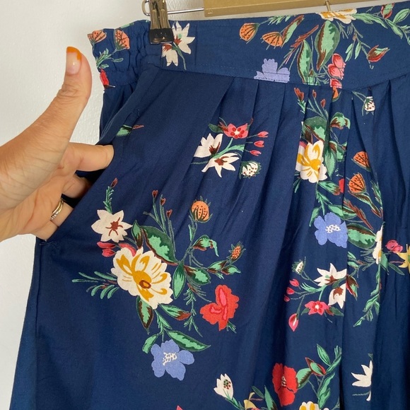 Retro 90s Y2K Inspired Women’ Floral Pleated Short S Blue Relaxed Side Pockets - Picture 3 of 12